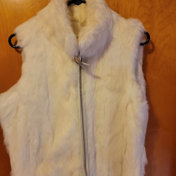Wilson's White Rabbit Fur Jacket and Vest - Picture 3 of 10